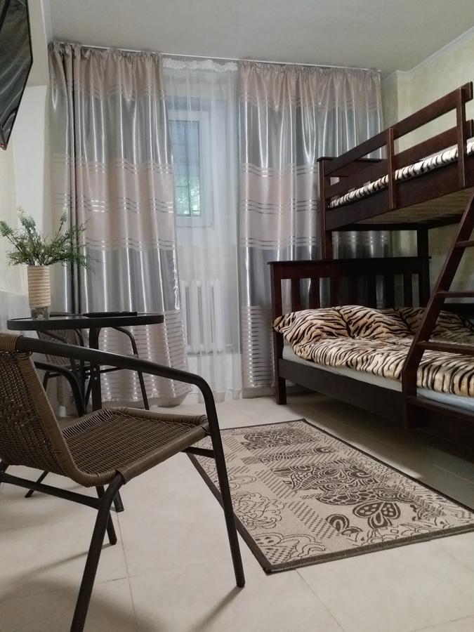 Nochka Hostel Одеса Екстериор снимка